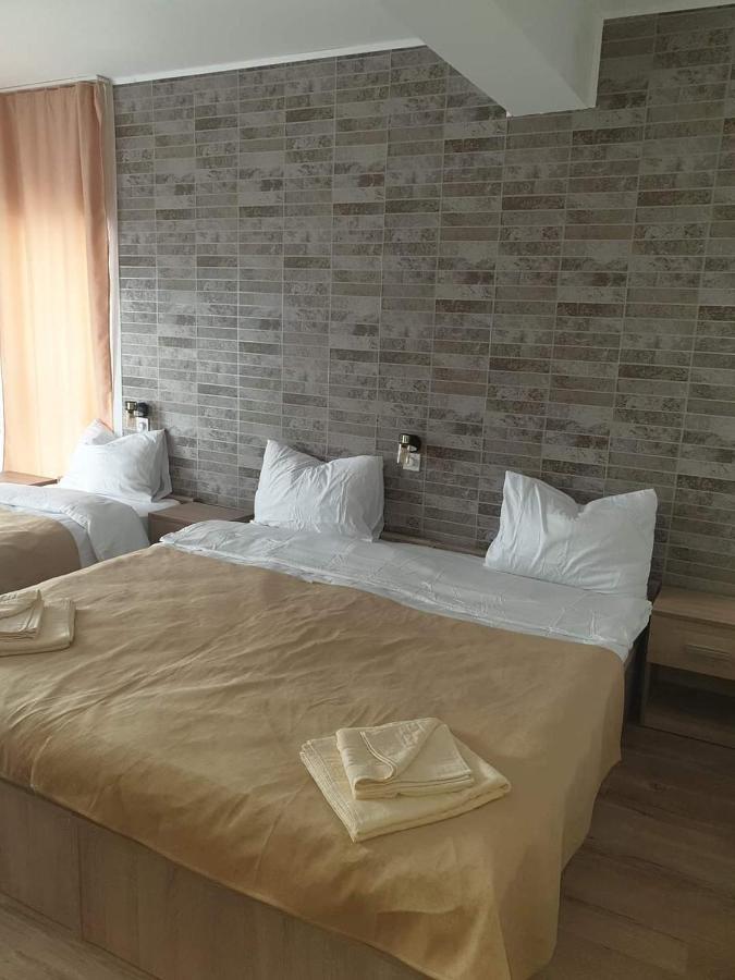 Conacul Doamnei Hotel Nucşoara Exterior foto