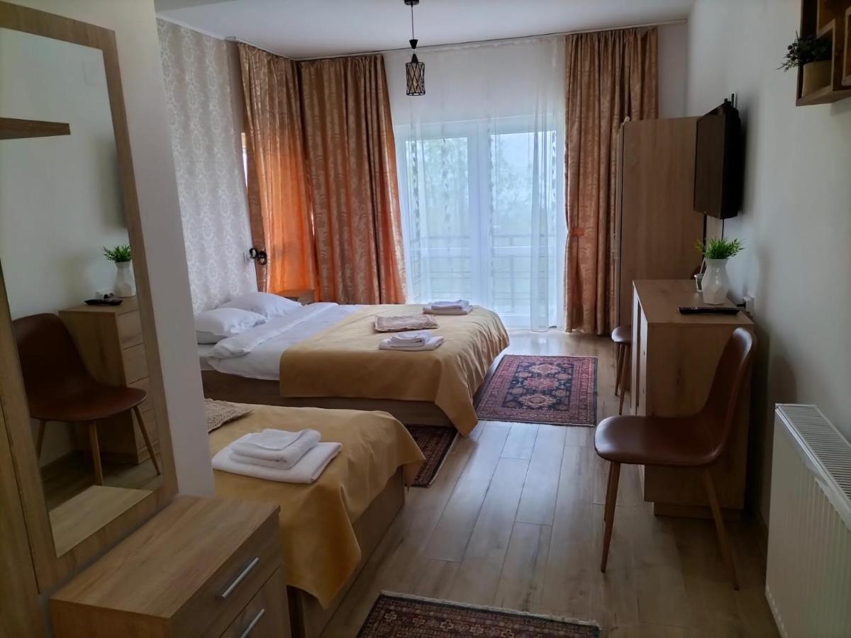 Conacul Doamnei Hotel Nucşoara Exterior foto